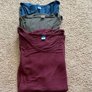 Old Navy Women's Plum Short Sleeve Tee